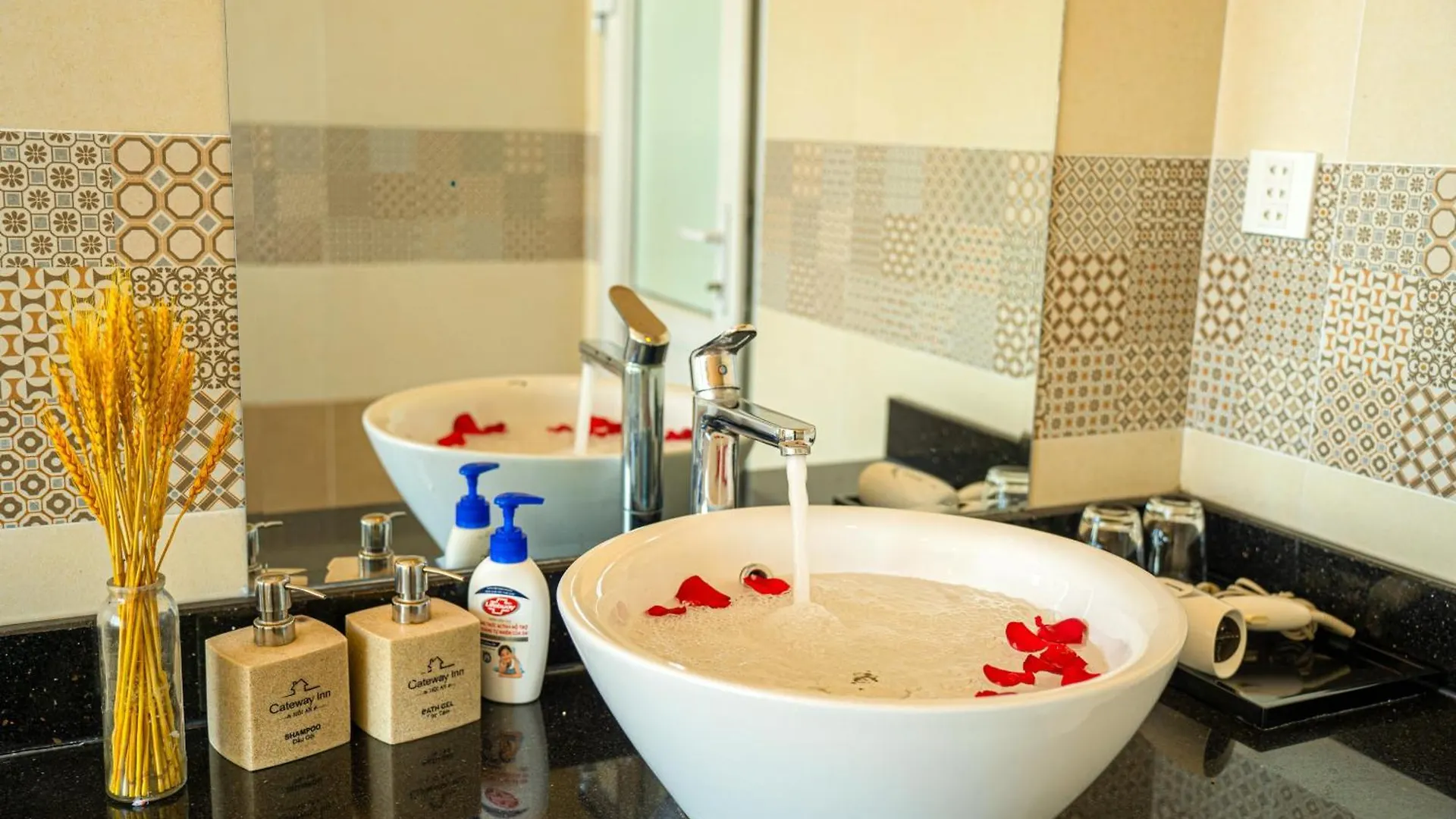 Ha Gateway Inn Hoian Priavate Pool Villa Hoi An Vietnam